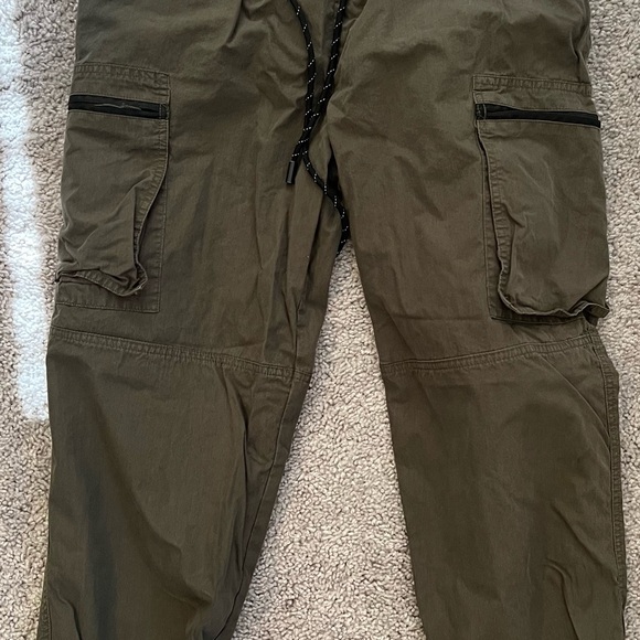 Know One Cares Pants - Women's Olive Cargo Joggers